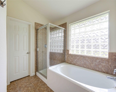 5115 Trevors Trace Lane - Photo Thumbnail 16