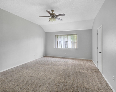 2827 Deep Anchor Way - Photo Thumbnail 11