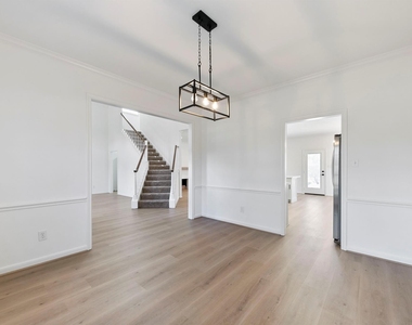 1414 Bluestone Drive - Photo Thumbnail 13