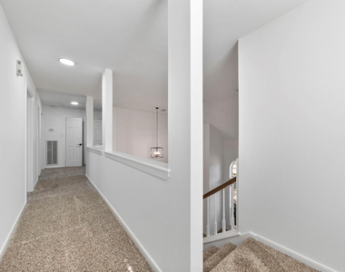 1414 Bluestone Drive - Photo Thumbnail 31