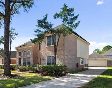 1414 Bluestone Drive - Photo Thumbnail 2