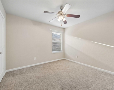 29523 Patricias Way - Photo Thumbnail 7