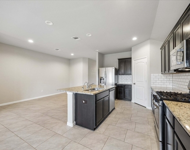29523 Patricias Way - Photo Thumbnail 9