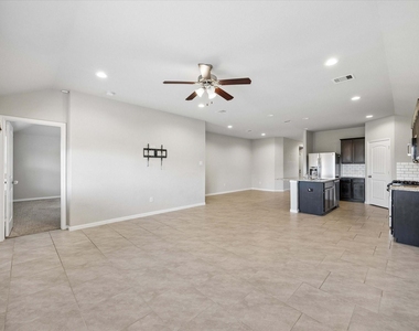 29523 Patricias Way - Photo Thumbnail 14