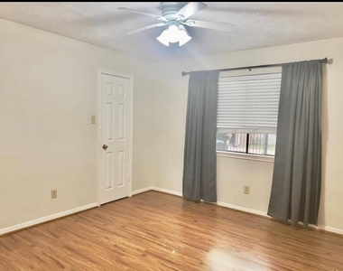 22527 Wildwood Grove Drive - Photo Thumbnail 16