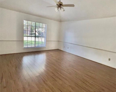 22527 Wildwood Grove Drive - Photo Thumbnail 14