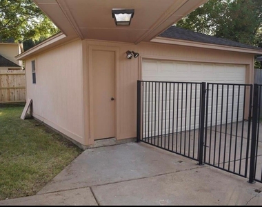 22527 Wildwood Grove Drive - Photo Thumbnail 21
