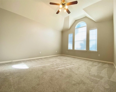 6315 Holly Canyon Court - Photo Thumbnail 25