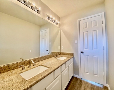 6315 Holly Canyon Court - Photo Thumbnail 35