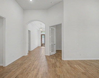 27215 Symphony Creek Lane - Photo Thumbnail 18