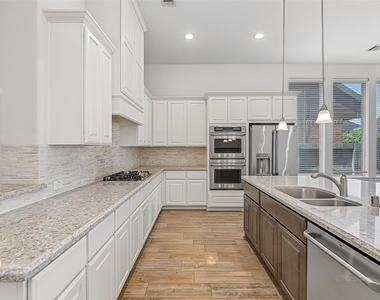 27215 Symphony Creek Lane - Photo Thumbnail 23