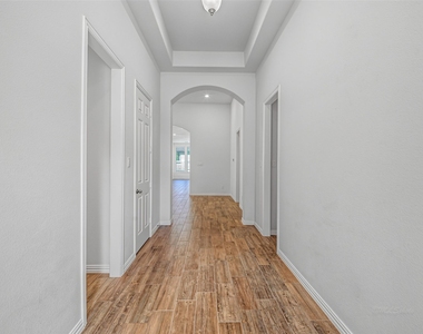 27215 Symphony Creek Lane - Photo Thumbnail 11