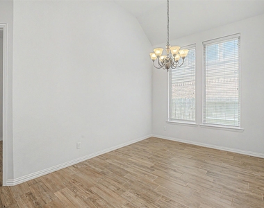 27215 Symphony Creek Lane - Photo Thumbnail 16