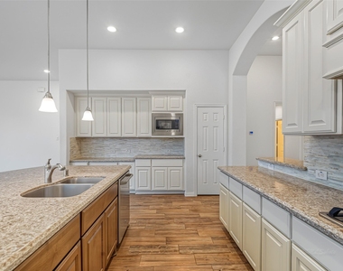 27215 Symphony Creek Lane - Photo Thumbnail 25
