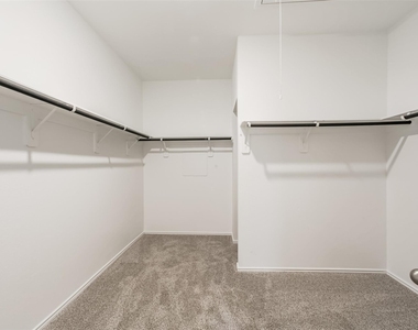 2209 Laurel Bloom Ln - Photo Thumbnail 13