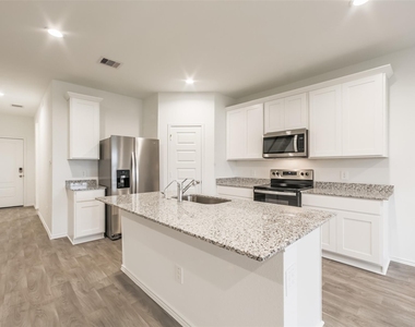 2209 Laurel Bloom Ln - Photo Thumbnail 3