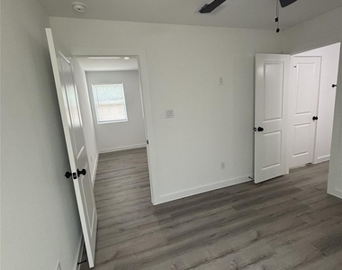 7311 Wileyvale Road - Photo Thumbnail 7