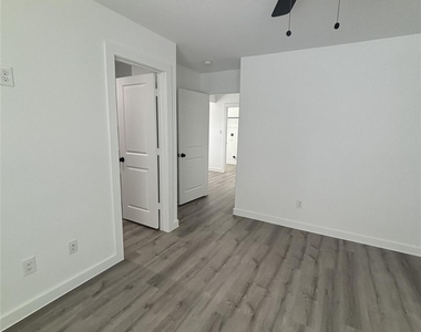 7311 Wileyvale Road - Photo Thumbnail 11