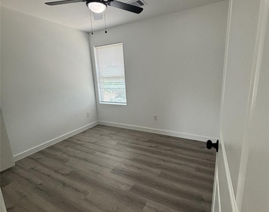 7311 Wileyvale Road - Photo Thumbnail 15