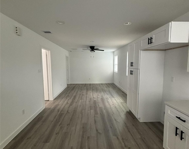 7311 Wileyvale Road - Photo Thumbnail 3