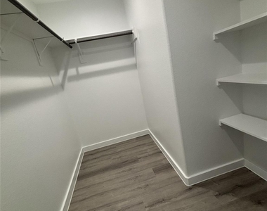 7311 Wileyvale Road - Photo Thumbnail 13