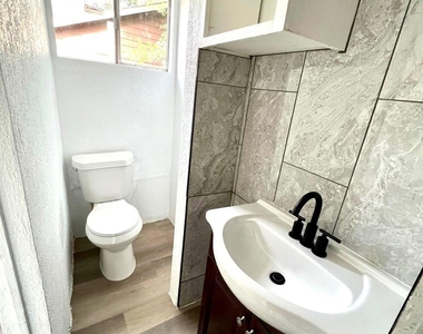 2107 Garvey Drive - Photo Thumbnail 23