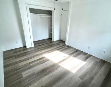2107 Garvey Drive - Photo Thumbnail 30