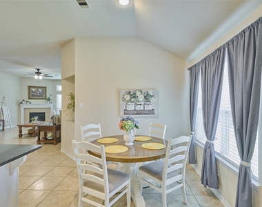 9940 Yearling Place - Photo Thumbnail 15