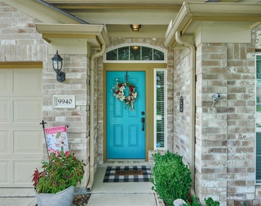 9940 Yearling Place - Photo Thumbnail 3