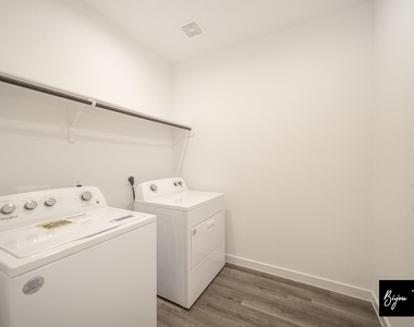 1728 Daylight Lake Drive - Photo Thumbnail 33