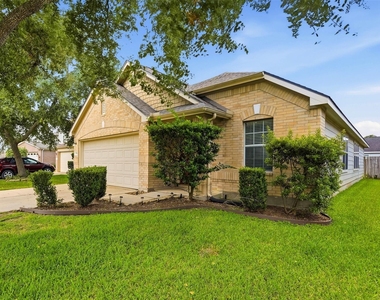 7719 Serene Wood Lane - Photo Thumbnail 2