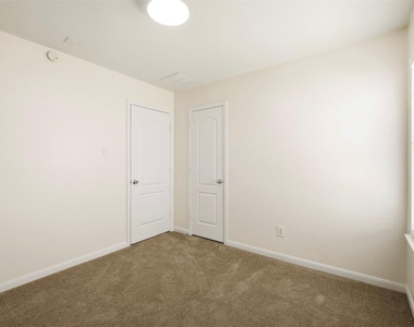 7719 Serene Wood Lane - Photo Thumbnail 18