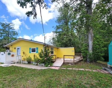 7222 Tropical Drive - Photo Thumbnail 3