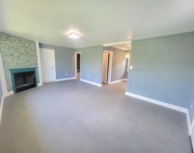 7222 Tropical Drive - Photo Thumbnail 12