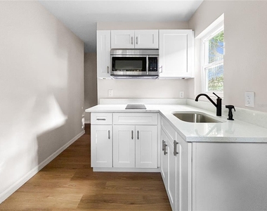 306 Sw 19th Avenue - Photo Thumbnail 4