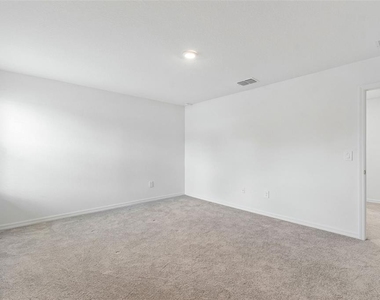 7847 Abagail Drive - Photo Thumbnail 14
