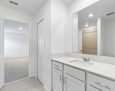 7847 Abagail Drive - Photo Thumbnail 19
