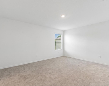 7847 Abagail Drive - Photo Thumbnail 13