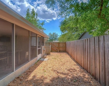 5121 Ellendale Avenue - Photo Thumbnail 32