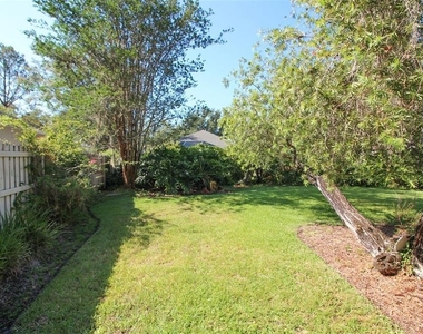 17765 Oak Bridge Street - Photo Thumbnail 27