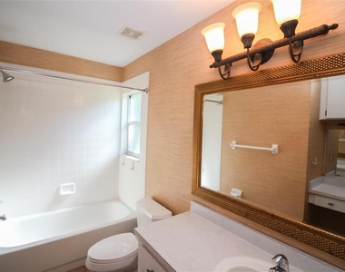 17765 Oak Bridge Street - Photo Thumbnail 15