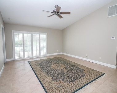 17765 Oak Bridge Street - Photo Thumbnail 10