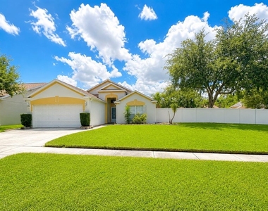 4201 Pine Isle Drive - Photo Thumbnail 1