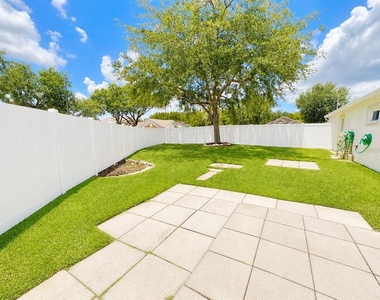 4201 Pine Isle Drive - Photo Thumbnail 20