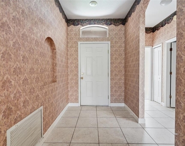 29417 Crossland Drive - Photo Thumbnail 5
