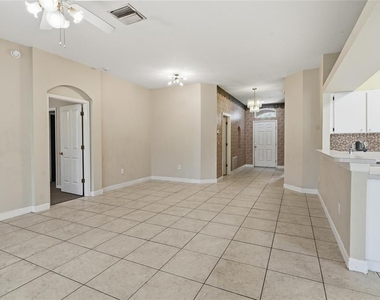29417 Crossland Drive - Photo Thumbnail 11