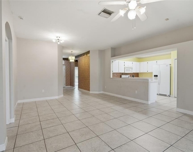29417 Crossland Drive - Photo Thumbnail 12