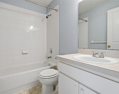 29417 Crossland Drive - Photo Thumbnail 7
