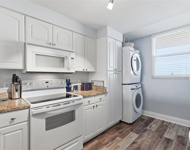 15462 Gulf Boulevard - Photo Thumbnail 19