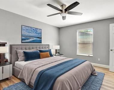 781 Little Pine Drive - Photo Thumbnail 16